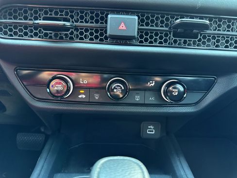 Used 2025 Honda HR-V LX image 18