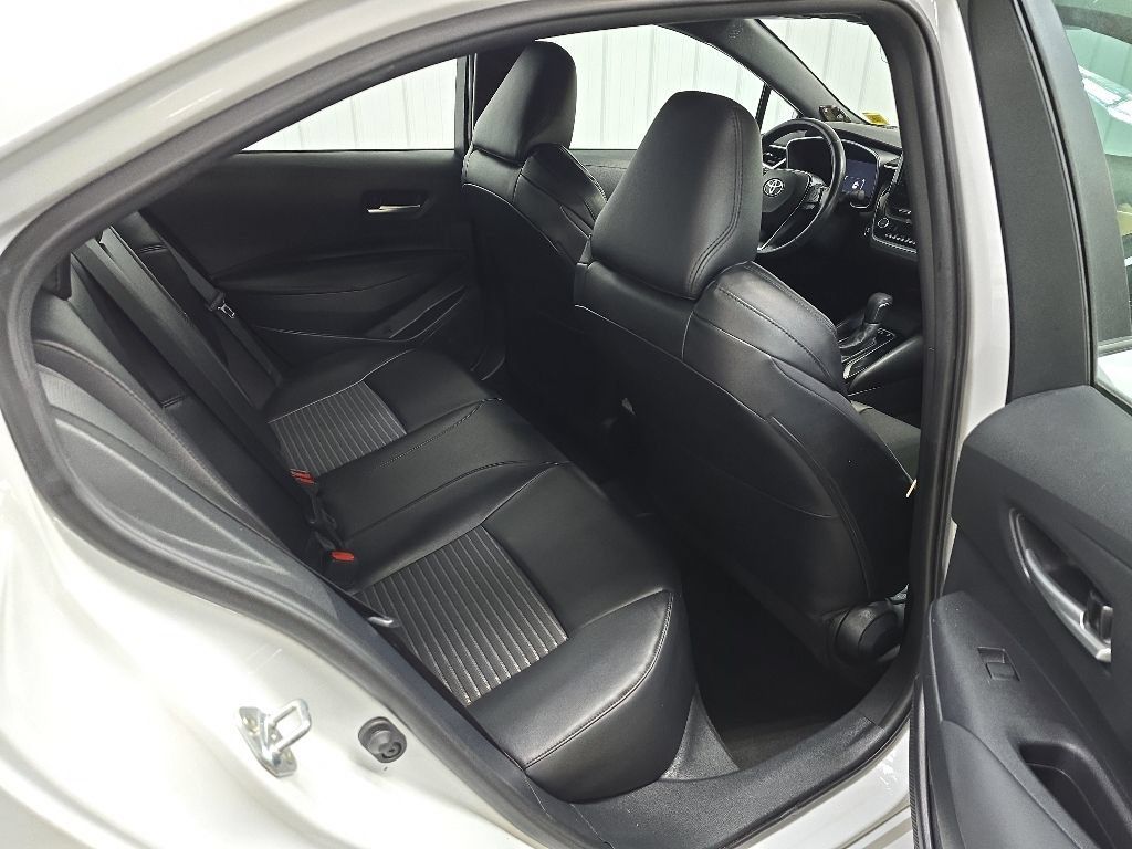 Used 2023 Toyota Corolla XSE FWD image 17