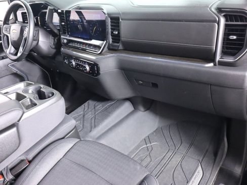 Used 2023 Chevrolet Silverado 1500 LT AWD/4WD image 40