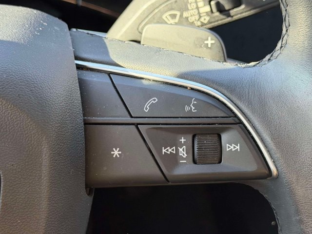 Used 2023 Audi Q8 Prestige AWD/4WD image 28