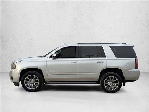 Used 2019 GMC Yukon Denali image 9