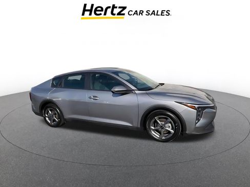 Used 2025 Kia K4 LXS image 1