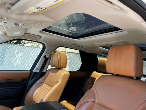 Used 2017 Land Rover Discovery HSE Luxury AWD/4WD image 20