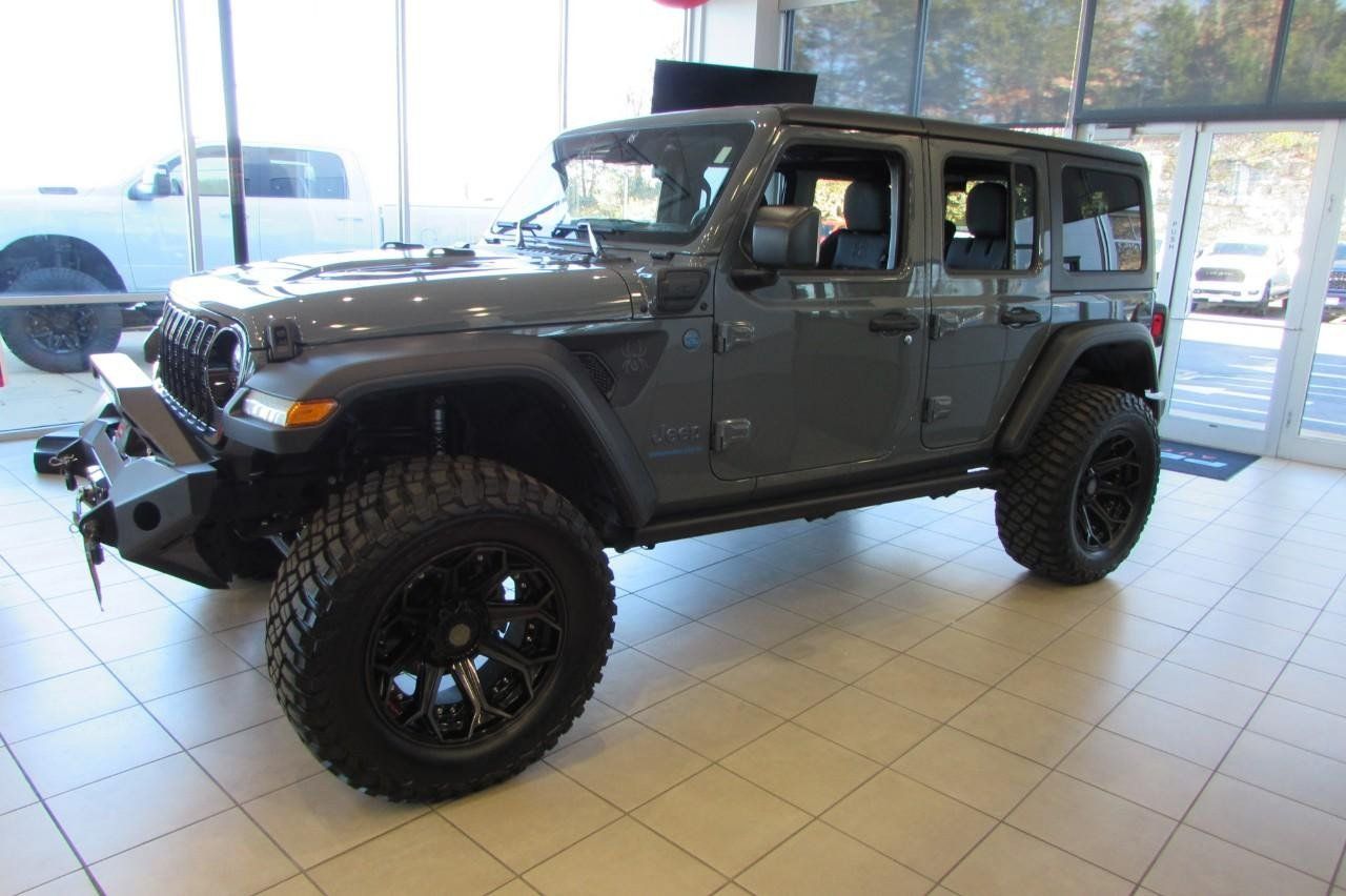 New 2024 Jeep Wrangler Unlimited AWD/4WD image 4