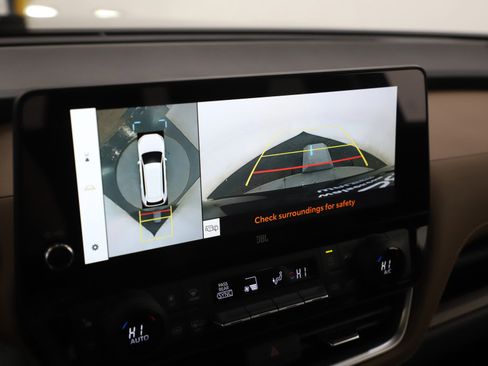 Used 2026 Toyota Grand Highlander Platinum image 24