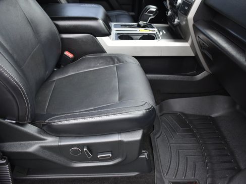 Used 2015 Ford F150 Lariat w/ Equipment Group 502A Luxury image 30