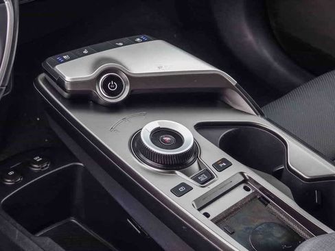 Certified 2023 Kia EV6 Wind image 18