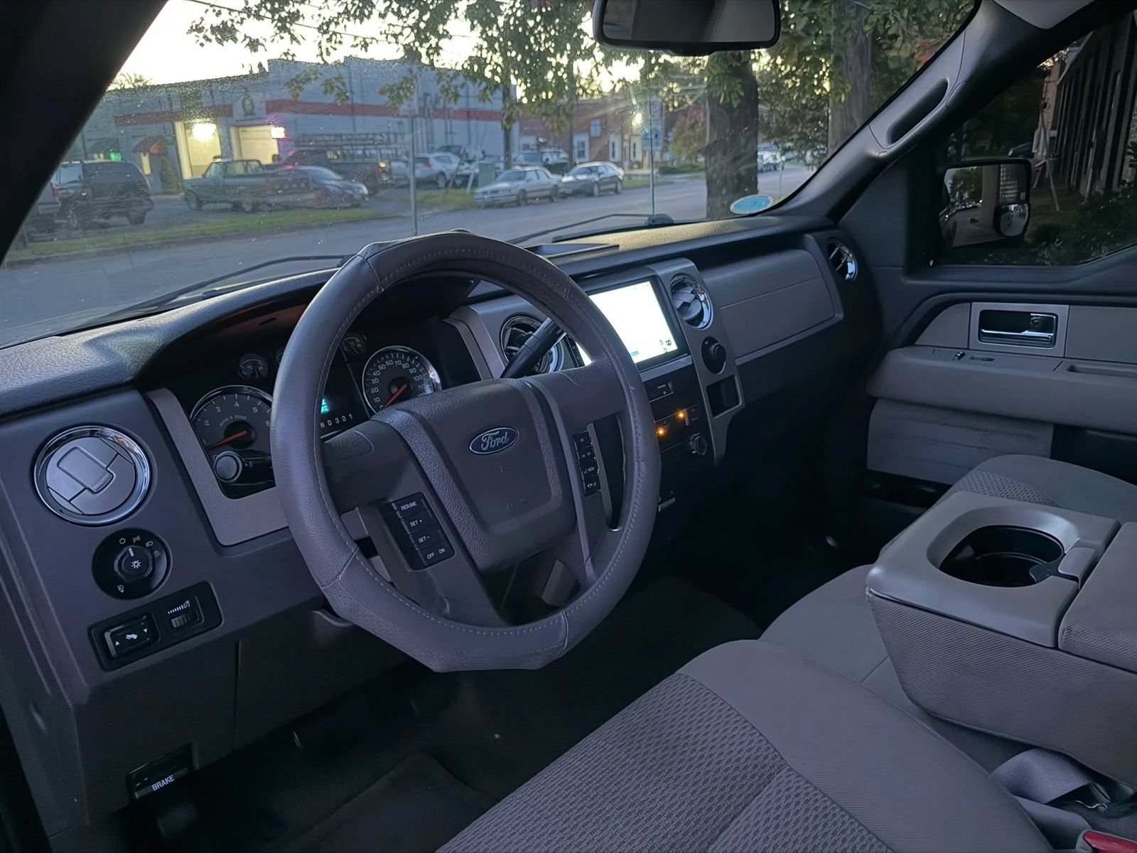 Used 2010 Ford F150 FX4 AWD/4WD image 13