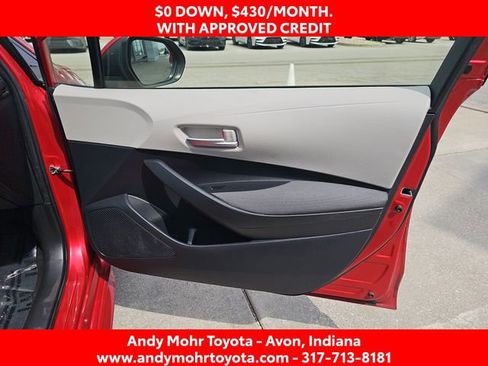 Used 2021 Toyota Corolla LE w/ LE Convenience Package FWD image 32