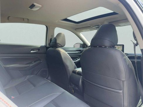 Used 2023 Nissan Altima 2.5 SR w/ SR Premium Package image 25