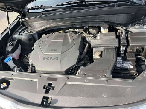 Used 2022 Kia Telluride EX image 39