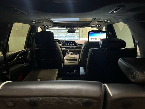 Used 2024 Cadillac Escalade V w/ LPO, ONYX Package AWD/4WD image 40