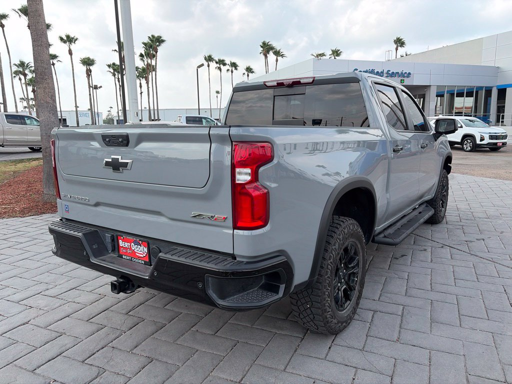 Used 2025 Chevrolet Silverado 1500 ZR2 w/ Technology Package AWD/4WD image 5