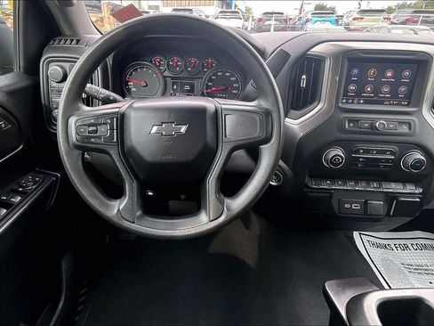 Used 2024 Chevrolet Silverado 1500 Custom Trail Boss AWD/4WD image 5