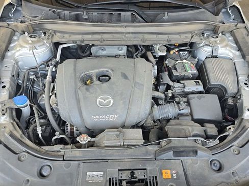 Used 2019 MAZDA CX-5 Sport FWD image 10