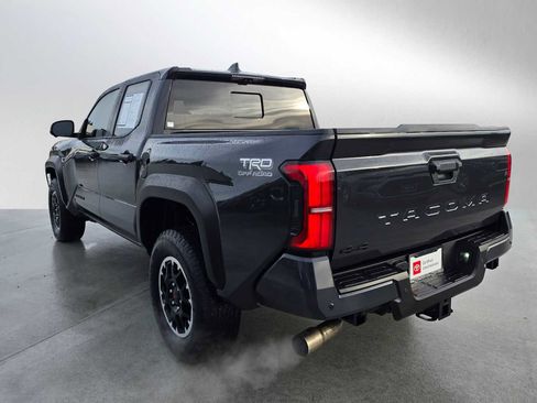 Certified 2025 Toyota Tacoma TRD Off-Road w/ TRD Off Road Premium Package image 5