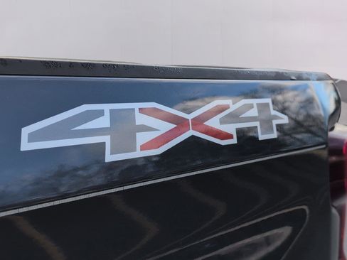 Used 2019 Chevrolet Silverado 1500 Custom w/ Custom Convenience Package image 7