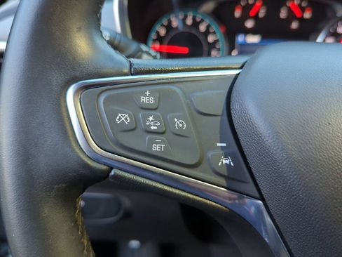 Used 2024 Chevrolet Equinox LT FWD image 11