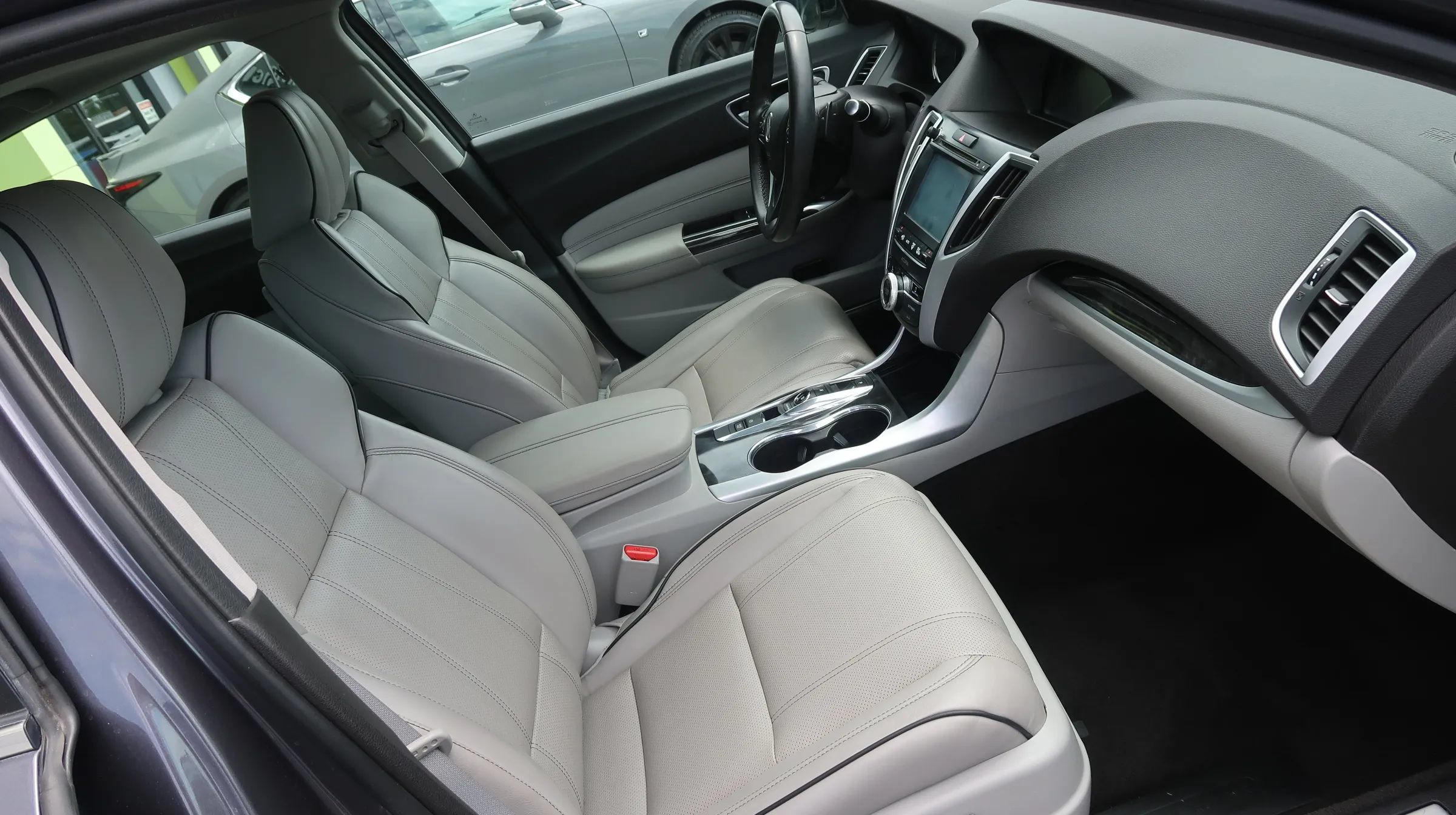 Used 2018 Acura TLX w/ Technology Package FWD image 26