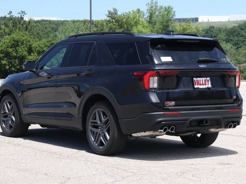 New 2026 Ford Explorer ST w/ Sun And Sound Package AWD/4WD image 6