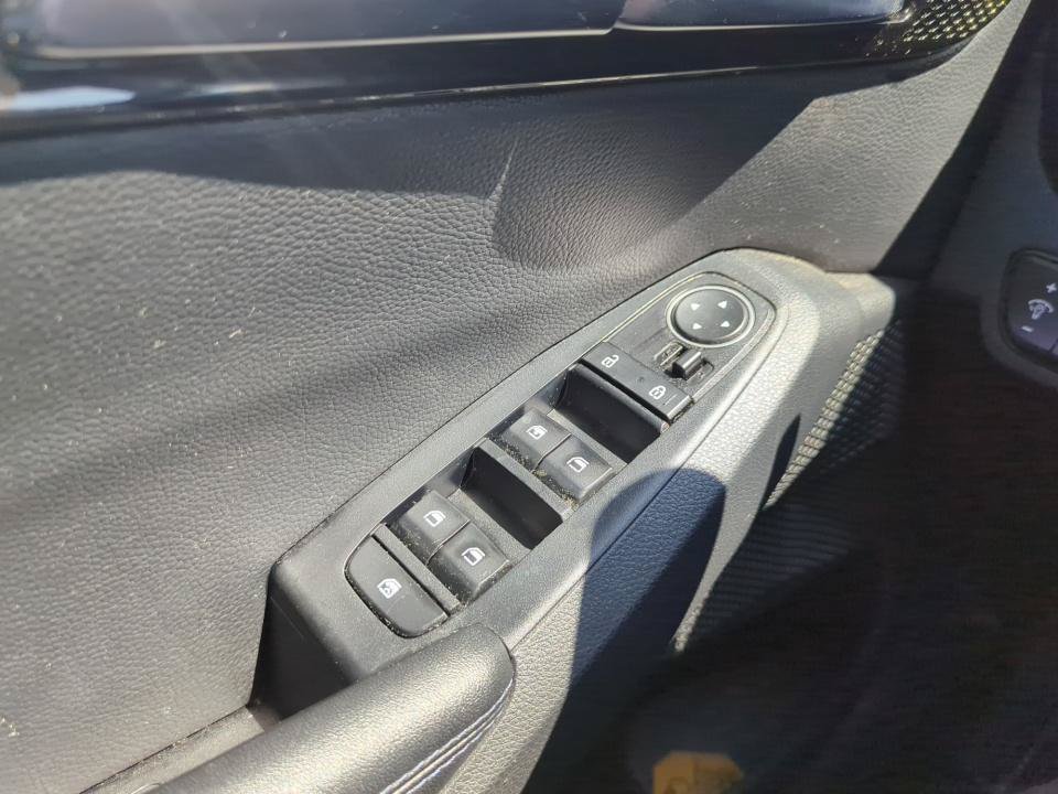Used 2022 Kia Seltos S AWD/4WD image 30