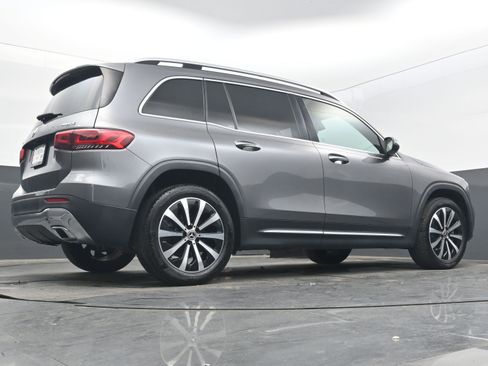 Used 2023 Mercedes-Benz GLB 250 4MATIC image 28