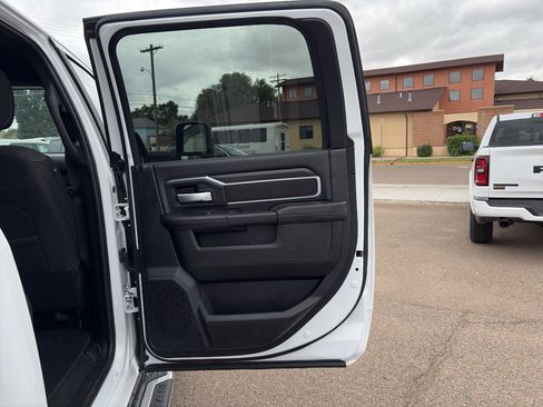 Used 2025 RAM 2500 Big Horn AWD/4WD image 26
