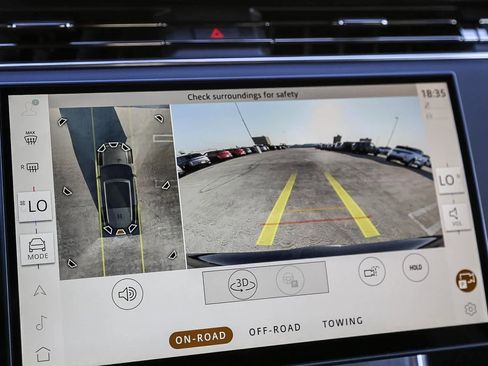 New 2025 Land Rover Range Rover Long Wheelbase SE image 23