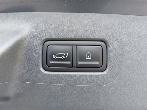 Used 2025 Hyundai Santa Fe SEL image 14