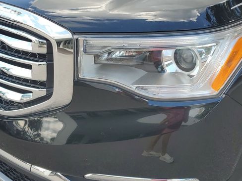 Used 2019 GMC Acadia SLT image 10