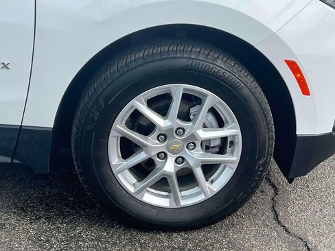 Used 2023 Chevrolet Equinox LT AWD/4WD image 6