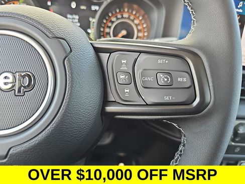 New 2025 Jeep Gladiator Mojave w/ Convenience Group AWD/4WD image 17