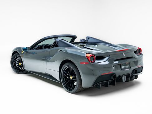 Used 2018 Ferrari 488 Spider RWD image 53