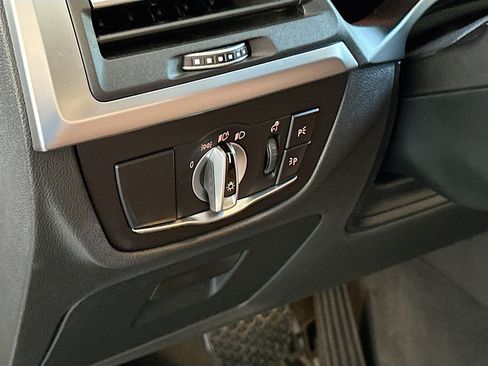 Used 2024 BMW X3 sDrive30i w/ Convenience Package image 10