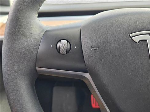 Used 2022 Tesla Model 3 Long Range image 13