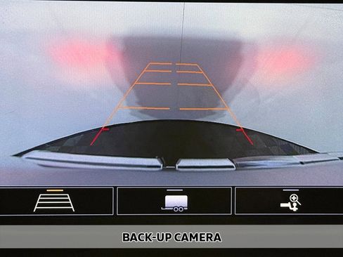 Used 2020 GMC Sierra 1500 Elevation w/ Elevation Value Package image 4