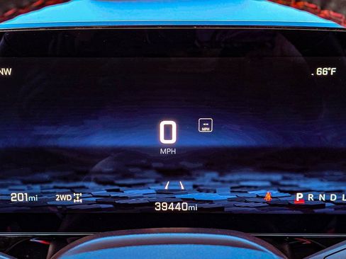 Used 2025 Chevrolet Tahoe RST w/ Comfort Package image 27