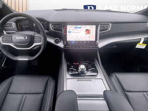 New 2026 Jeep Grand Wagoneer Limited AWD/4WD image 11