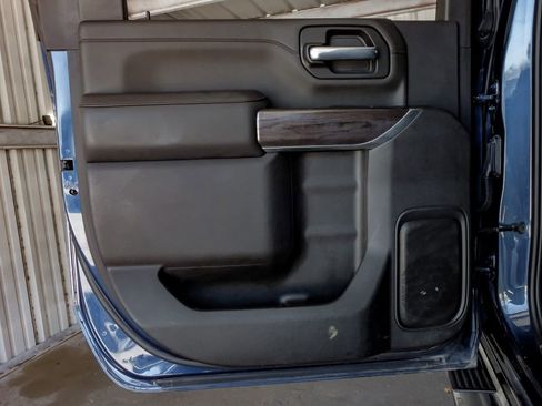 Used 2022 Chevrolet Silverado 2500 LTZ w/ LTZ Plus Package image 48