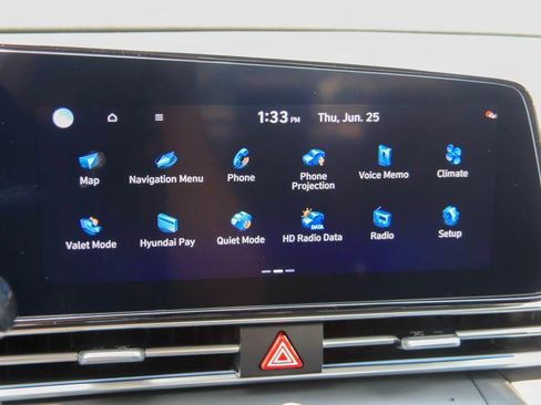 New 2026 Hyundai Elantra Limited FWD image 5