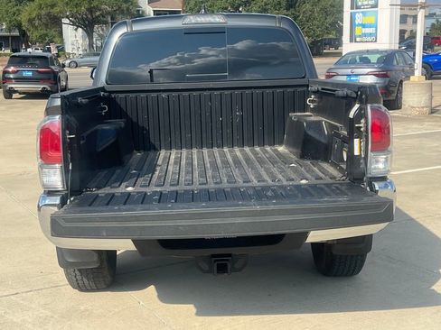 Used 2021 Toyota Tacoma TRD Off-Road image 13