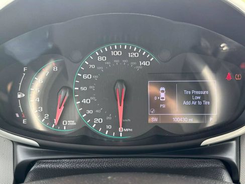 Used 2020 Chevrolet Sonic Premier FWD image 23