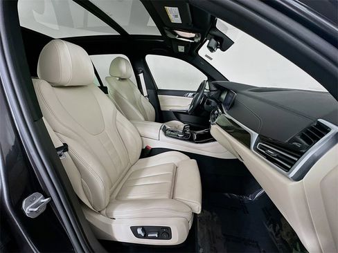 Used 2020 BMW X5 xDrive40i w/ Premium Package image 29