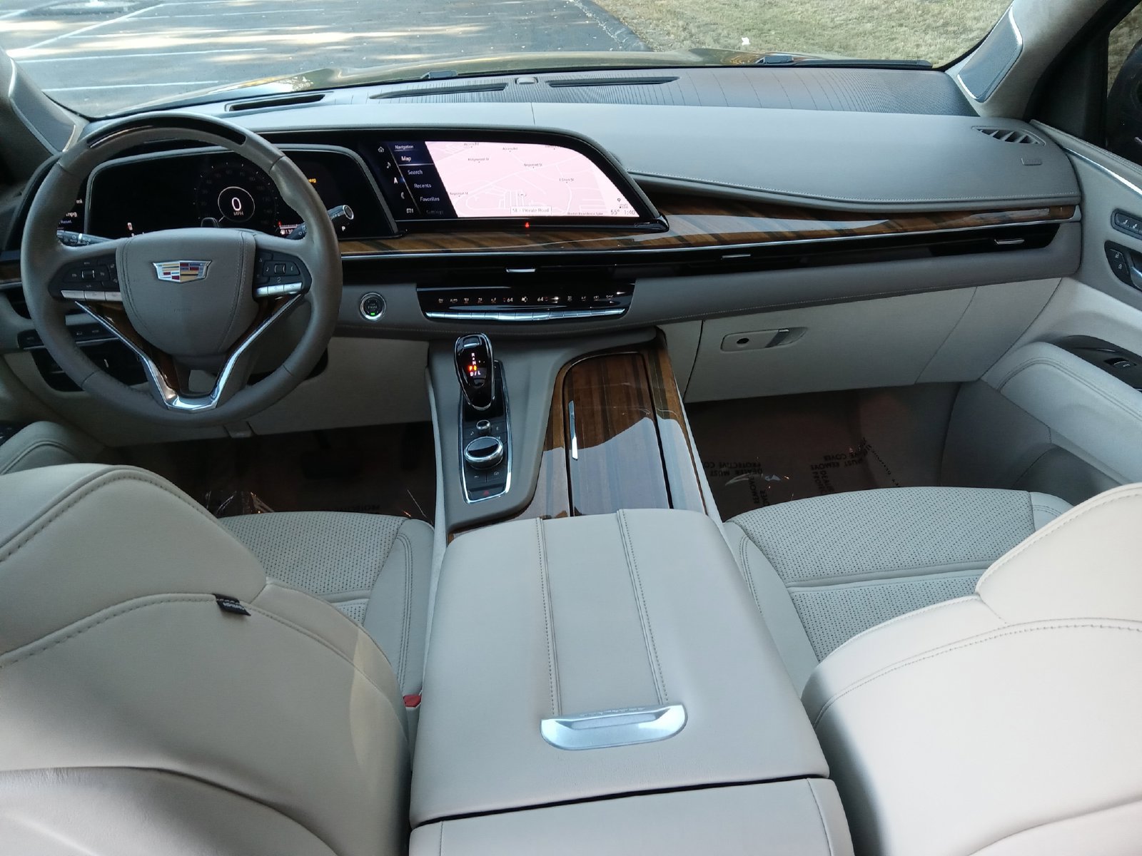Used 2024 Cadillac Escalade Sport Platinum w/ LPO, ONYX Package AWD/4WD image 15