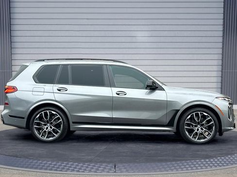 New 2026 BMW X7 M60i image 3