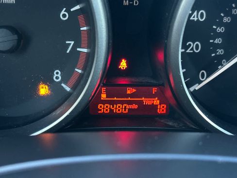 Used 2012 MAZDA MAZDA5 Grand Touring image 28