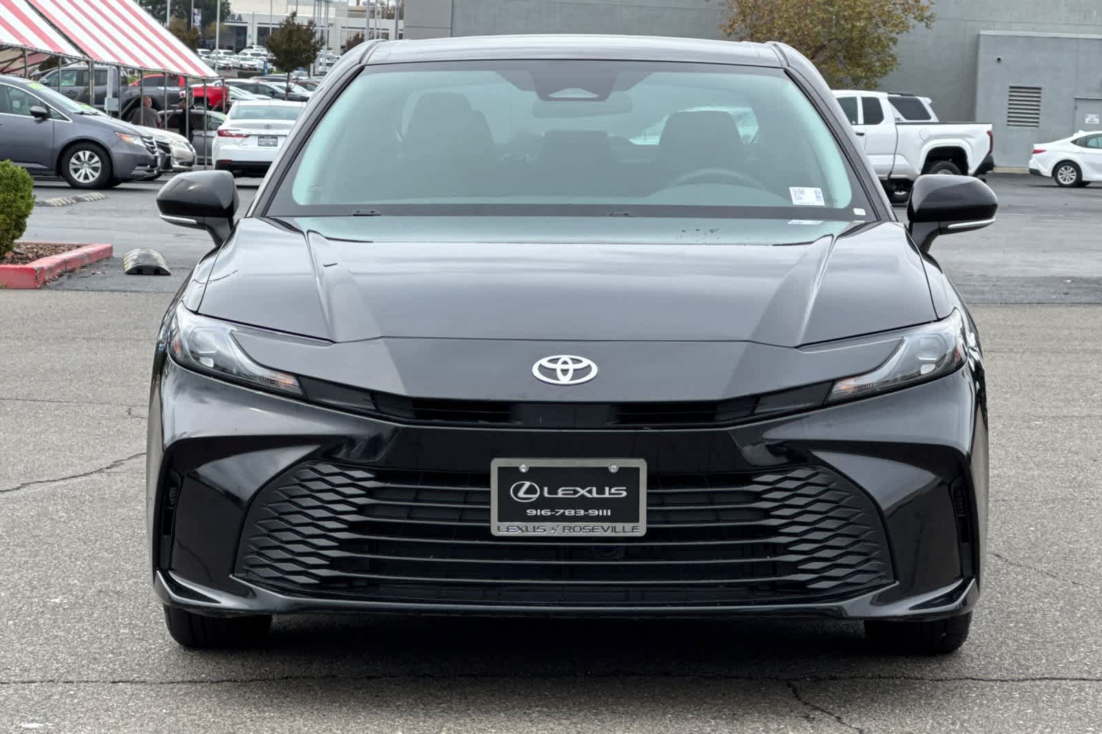 Used 2025 Toyota Camry LE FWD image 10