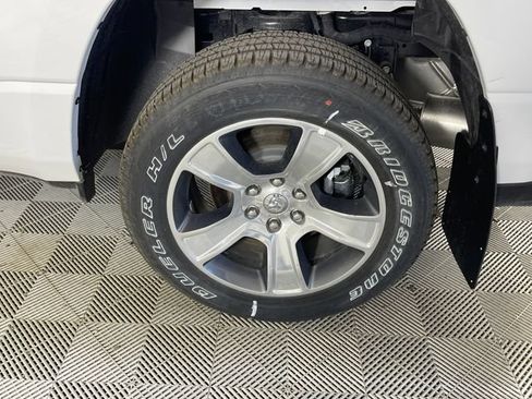 New 2026 RAM 1500 Express AWD/4WD image 16