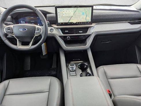 New 2026 Ford Explorer Active w/ Active Comfort Package RWD image 15