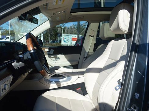 Used 2023 Mercedes-Benz GLS 450 GLS 450 image 6